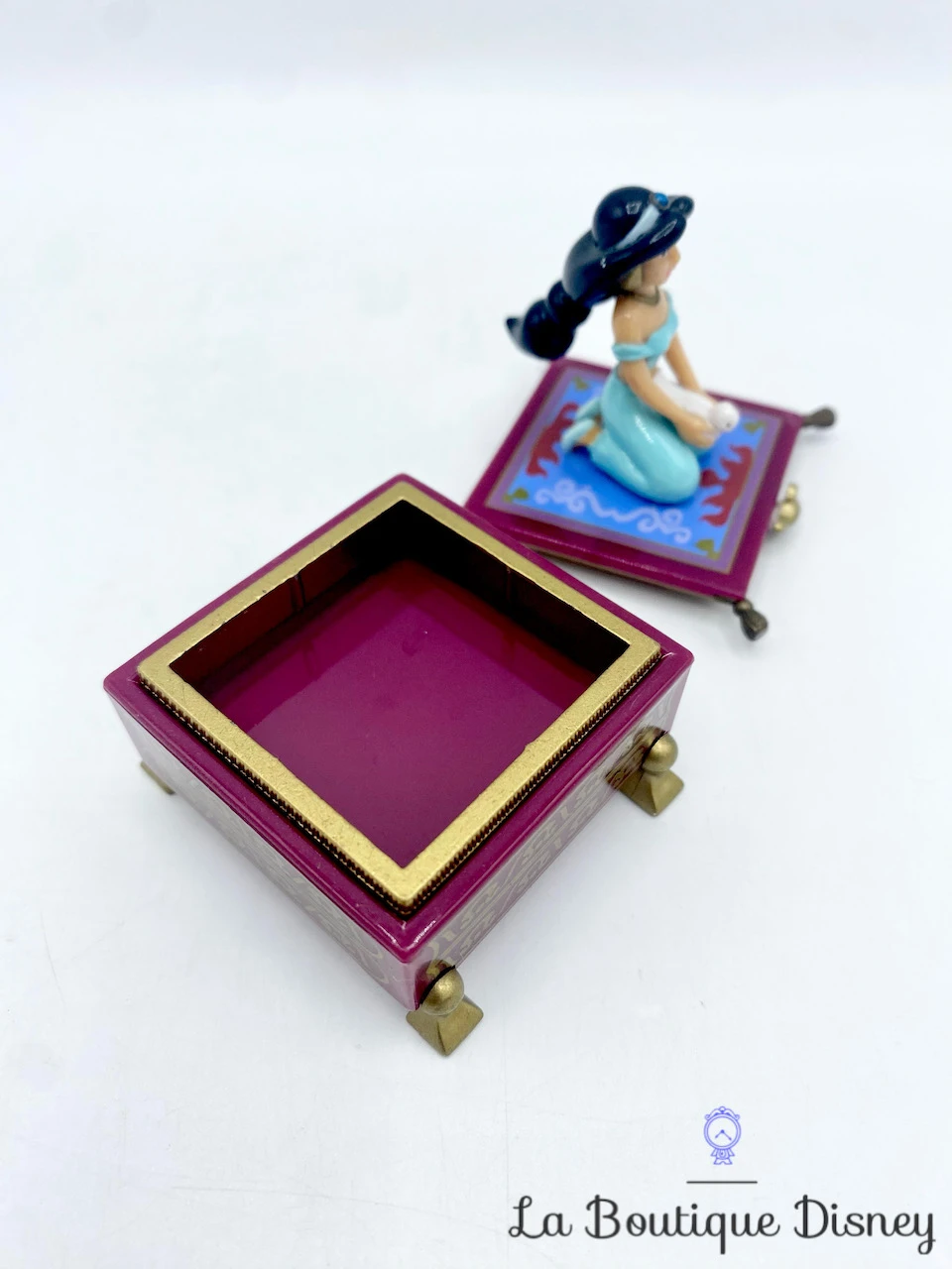 Boite Bijoux Jasmine Aladdin Disney Vintage Pendentif Charm Tapis Volant 7 Cm 9 Boite Bijoux Jasmine Aladdin Disney Vintage Pendentif Charm Tapis Volant 7 Cm – Image 7