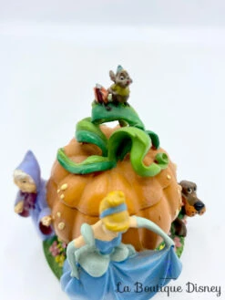 Boite Résine Cendrillon Disney Vintage Citrouille Fée Marraine Pataud 13 Boite Résine Cendrillon Disney Vintage Citrouille Fée Marraine Pataud -Disney boite resine cendrillon citrouille disney box vintage dent 2