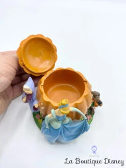 Boite Résine Cendrillon Disney Vintage Citrouille Fée Marraine Pataud 14 Boite Résine Cendrillon Disney Vintage Citrouille Fée Marraine Pataud -Disney boite resine cendrillon citrouille disney box vintage dent 6