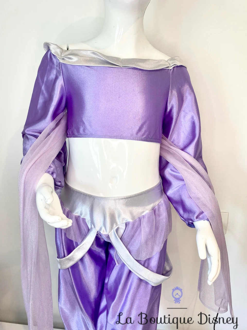 Déguisement Jasmine Aladdin The Disney Store Taille 6-8 Ans Deux Pièces Violet 4 Déguisement Jasmine Aladdin The Disney Store Taille 6-8 Ans Deux Pièces Violet – Image 2