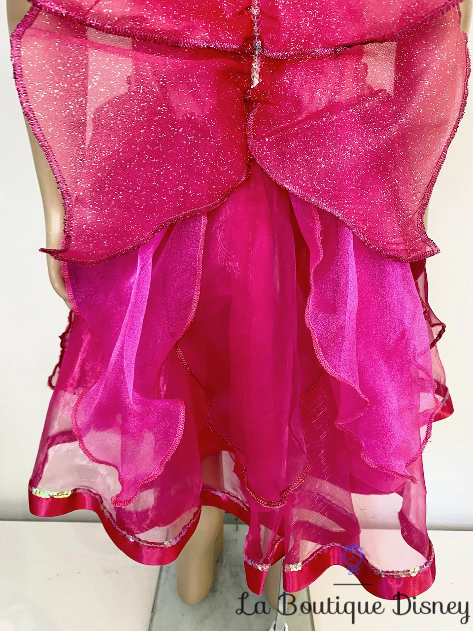 Déguisement Fée Roselia Disney Store Exclusive Taille 5-6 Ans Fée Clochette Robe Rose Ailes 8 Déguisement Fée Roselia Disney Store Exclusive Taille 5-6 Ans Fée Clochette Robe Rose Ailes – Image 6