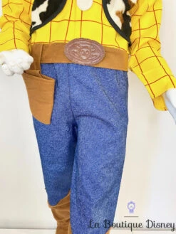 Déguisement Woody Toy Story Disney Store Exclusive Taille 6-8 Ans Cow Boy Jaune Bleu Chapeau Marron -Disney deguisement woody toy story disney store exclusive cow boy chapeau 2