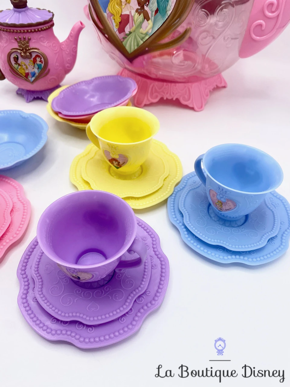 Jouet Dinette Princesses Théière Disney Store Plastique Rose 9 Jouet Dinette Princesses Théière Disney Store Plastique Rose – Image 7