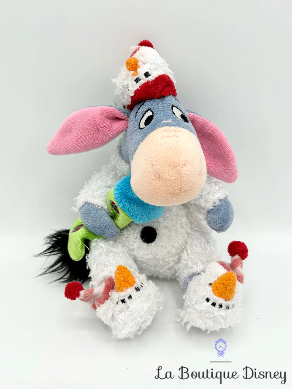 Peluche Bourriquet Bonhomme De Neige Disney Store Walt Disney Company Eeyore Noël Winnie L'ourson Collection 3 Peluche Bourriquet Bonhomme De Neige Disney Store Walt Disney Company Eeyore Noël Winnie L'ourson Collection