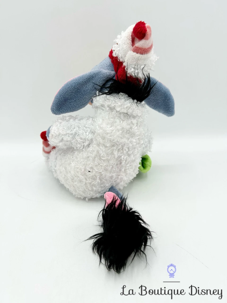 Peluche Bourriquet Bonhomme De Neige Disney Store Walt Disney Company Eeyore Noël Winnie L'ourson Collection 5 Peluche Bourriquet Bonhomme De Neige Disney Store Walt Disney Company Eeyore Noël Winnie L'ourson Collection – Image 3