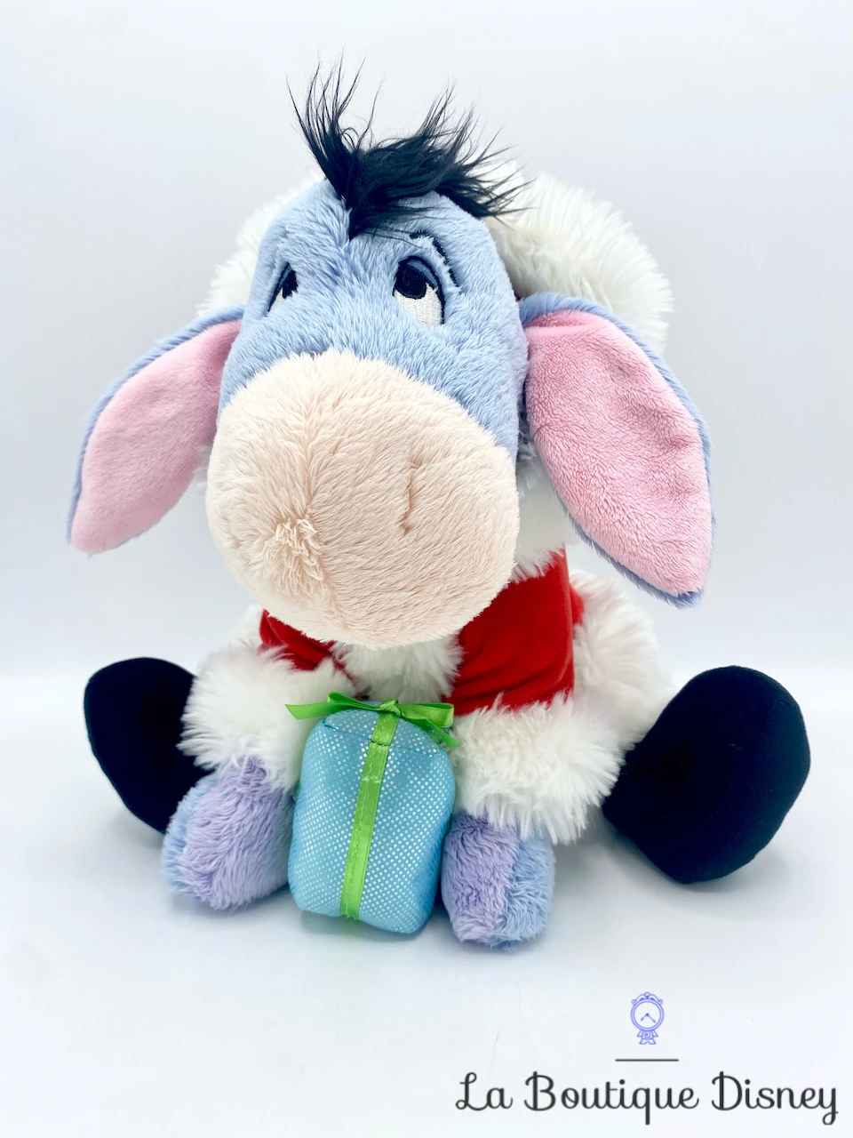 Peluche Bourriquet Cadeau Noël Disney Store Exclusive Winnie L'ourson Manteau Rouge 27 Cm 3 Peluche Bourriquet Cadeau Noël Disney Store Exclusive Winnie L'ourson Manteau Rouge 27 Cm