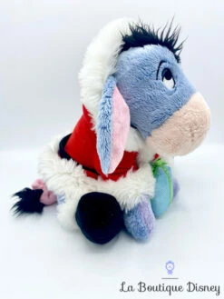 Peluche Bourriquet Cadeau Noël Disney Store Exclusive Winnie L'ourson Manteau Rouge 27 Cm 11 Peluche Bourriquet Cadeau Noël Disney Store Exclusive Winnie L'ourson Manteau Rouge 27 Cm -Disney peluche bourriquet cadeau noel disney store winnie ourson pere noel 6