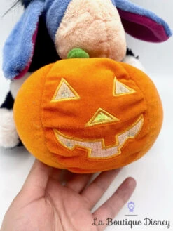 Peluche Bourriquet Halloween 2002 Disney Store Winnie L'ourson Chat Noir Citrouille 26 Cm -Disney peluche bourriquet halloween 2002 disney store winnie ourson citrouille fourrure noir 7