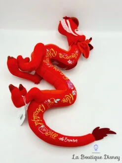 Peluche Mushu Disney Wisdom Series 2 Of 12 Édition Limitée Disney Store 2019 Mulan Dragon Rouge 48 Cm -Disney peluche mushu disney wisdom series 2 of 12 disney store 2019 dragon rouge mulan 4