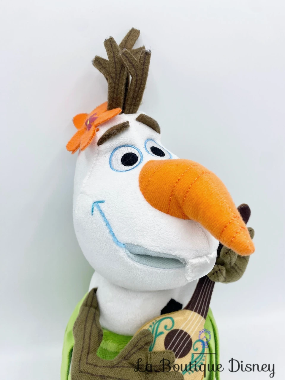 Peluche Olaf Aloha Disney Store La Reine Des Neiges Bonhomme De Neige Guitare 32 Cm 4 Peluche Olaf Aloha Disney Store La Reine Des Neiges Bonhomme De Neige Guitare 32 Cm – Image 2