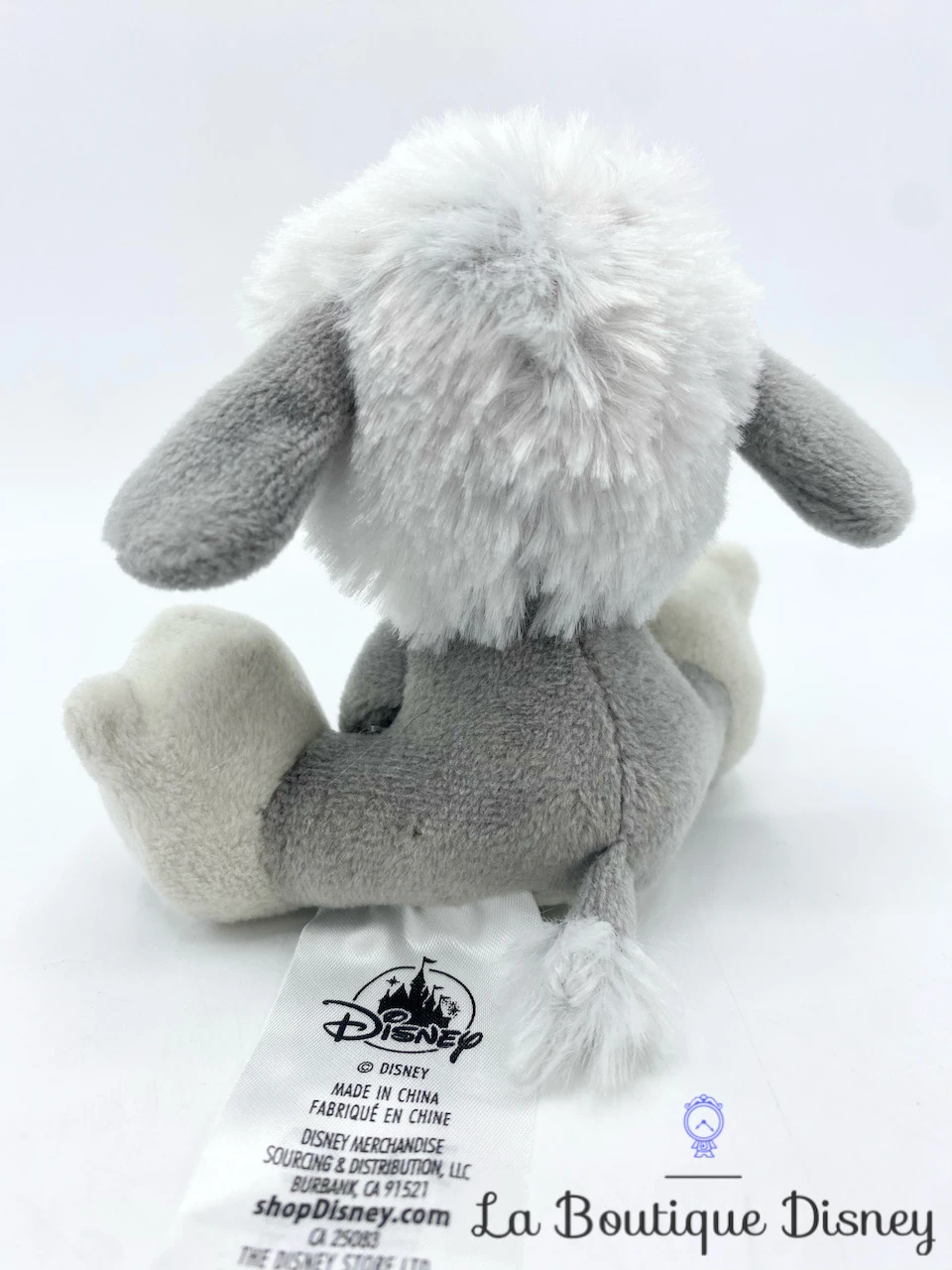 Peluche Max Tiny Big Feet Disney Store La Petite Sirène Chien Gris Blanc 10 Cm 5 Peluche Max Tiny Big Feet Disney Store La Petite Sirène Chien Gris Blanc 10 Cm – Image 3