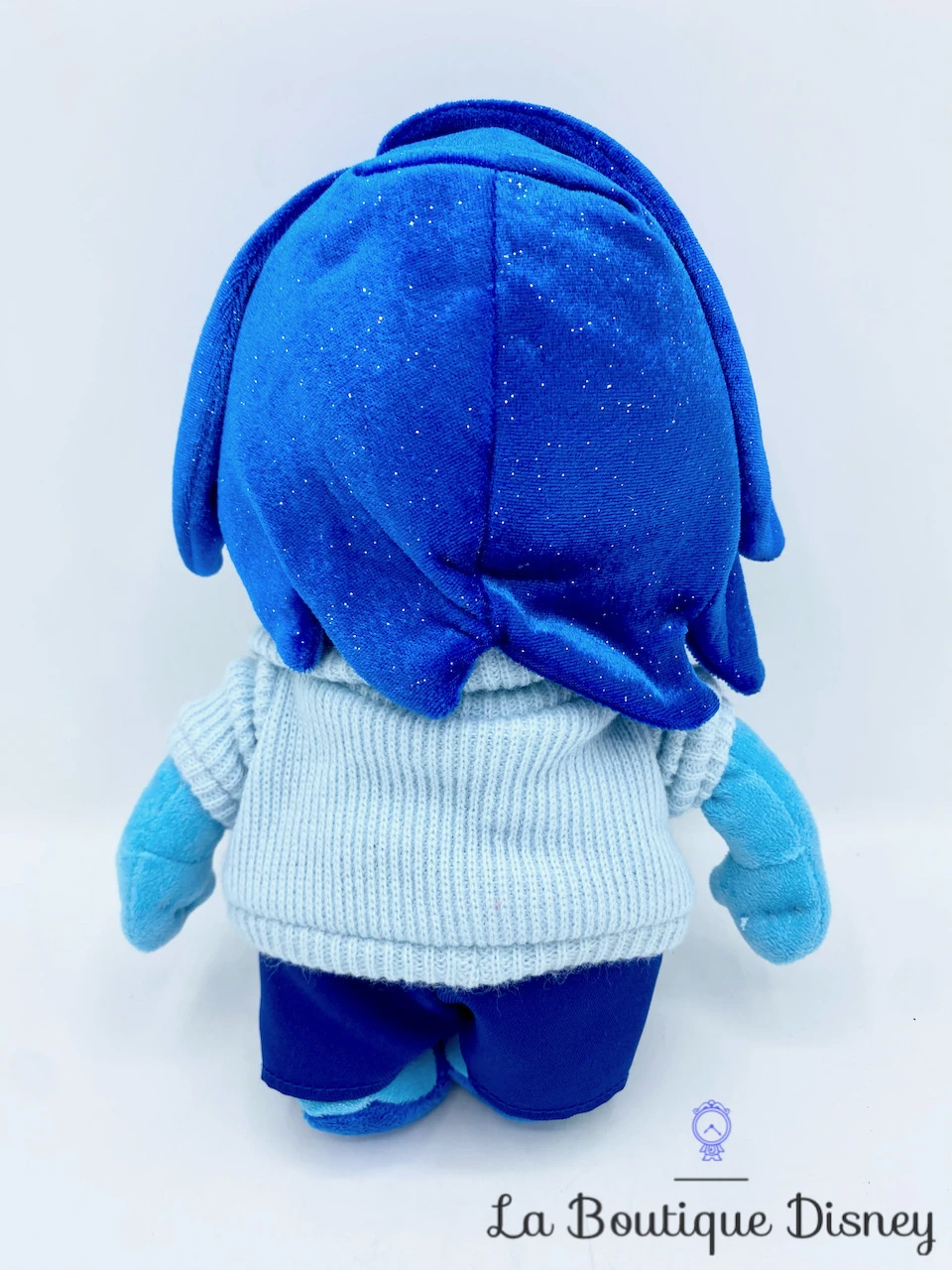 Peluche Tristesse Vice Versa Disney Store Poupée Bleu émotion 27 Cm 5 Peluche Tristesse Vice Versa Disney Store Poupée Bleu émotion 27 Cm – Image 3