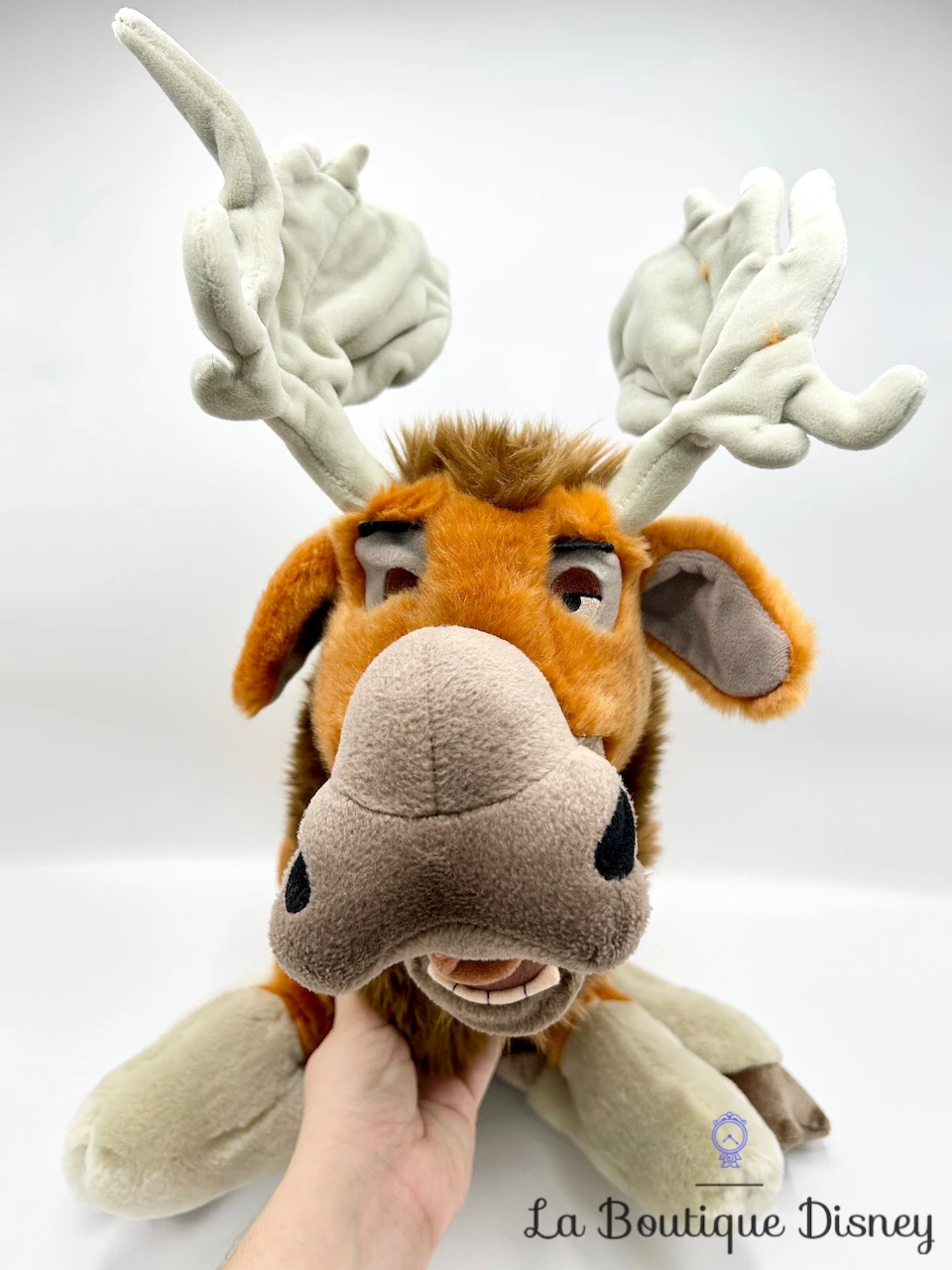 Peluche Truc Élan Frère Des Ours Disney Store Marron Grand Format XXL 54 Cm 5 Peluche Truc Élan Frère Des Ours Disney Store Marron Grand Format XXL 54 Cm – Image 3