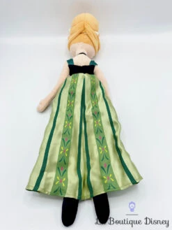 Poupée Chiffon Anna La Reine Des Neiges Disney Store Peluche Robe Verte Cape Hiver 57 Cm -Disney poupee chiffon anna hiver robe verte la reine des neiges disney store princesse cape peluche 53 cm 13