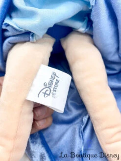 Poupée Chiffon Aurore Hiver Disney Store 2014 La Belle Au Bois Dormant Peluche Princesse Cape Manteau Bleu 52 Cm -Disney poupee chiffon aurore la belle au bois dormant hiver manteau cape bleu disney store peluche 4