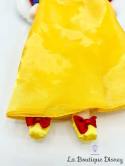 Poupée Chiffon Blanche Neige Hiver Disney Store 2019 Peluche Princesse Manteau Cape Rouge 48 Cm 12 Poupée Chiffon Blanche Neige Hiver Disney Store 2019 Peluche Princesse Manteau Cape Rouge 48 Cm -Disney poupee chiffon blanche neige cape hiver disney store 2019 peluche 45 cm 3