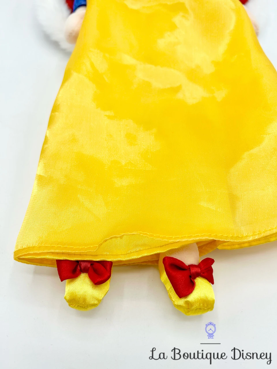 Poupée Chiffon Blanche Neige Hiver Disney Store 2019 Peluche Princesse Manteau Cape Rouge 48 Cm 7 Poupée Chiffon Blanche Neige Hiver Disney Store 2019 Peluche Princesse Manteau Cape Rouge 48 Cm – Image 5