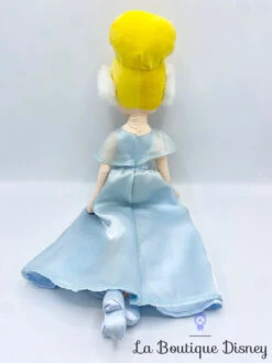 Poupée Chiffon Cendrillon Hiver Disney Store Peluche Princesse Cache Oreilles 53 Cm -Disney poupee chiffon cendrillon hiver disney store princesse cache oreilles fourrure 4