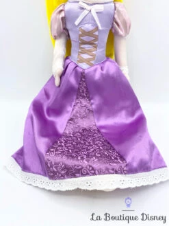 Poupée Chiffon Raiponce Disney On Ice Peluche Princesse Robe Violette 50 Cm 9 Poupée Chiffon Raiponce Disney On Ice Peluche Princesse Robe Violette 50 Cm -Disney poupee chiffon raiponce disney princesse peluche cheveux blonds longs 4