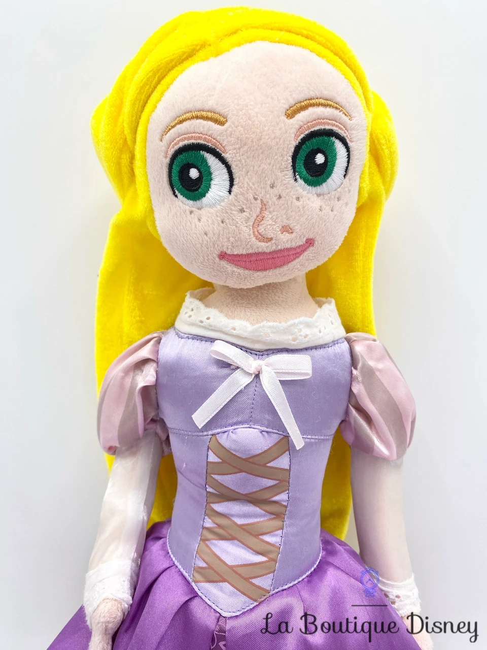 Poupée Chiffon Raiponce Disney On Ice Peluche Princesse Robe Violette 50 Cm 4 Poupée Chiffon Raiponce Disney On Ice Peluche Princesse Robe Violette 50 Cm – Image 2