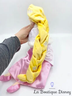 Poupée Chiffon Raiponce Hiver Disney Store Peluche Princesse Robe Rose Cape Blanche 50 Cm -Disney poupee chiffon raiponce hiver disney store peluche princesse manteau cape 7