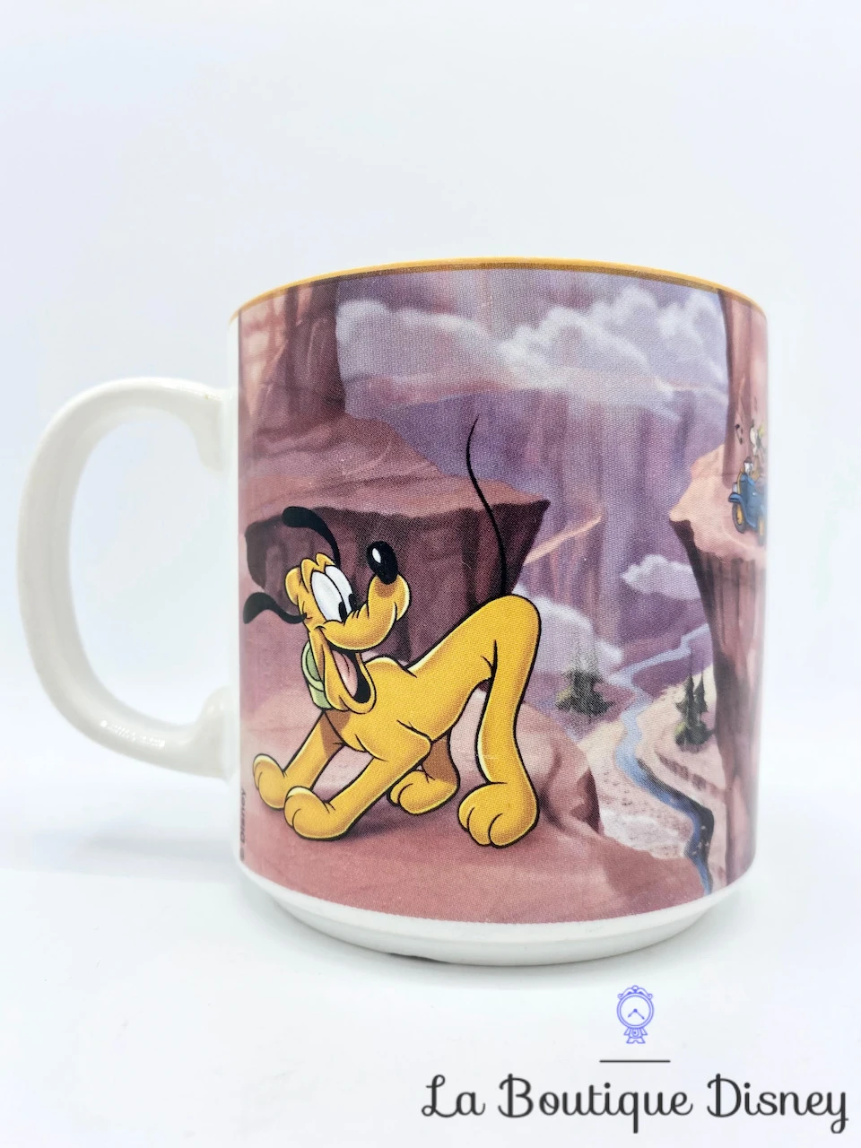 Tasse Scène Mickey Donald Pluto Canyon The Walt Disney Company Mug Scène Film Caravane Montagne 5 Tasse Scène Mickey Donald Pluto Canyon The Walt Disney Company Mug Scène Film Caravane Montagne – Image 3