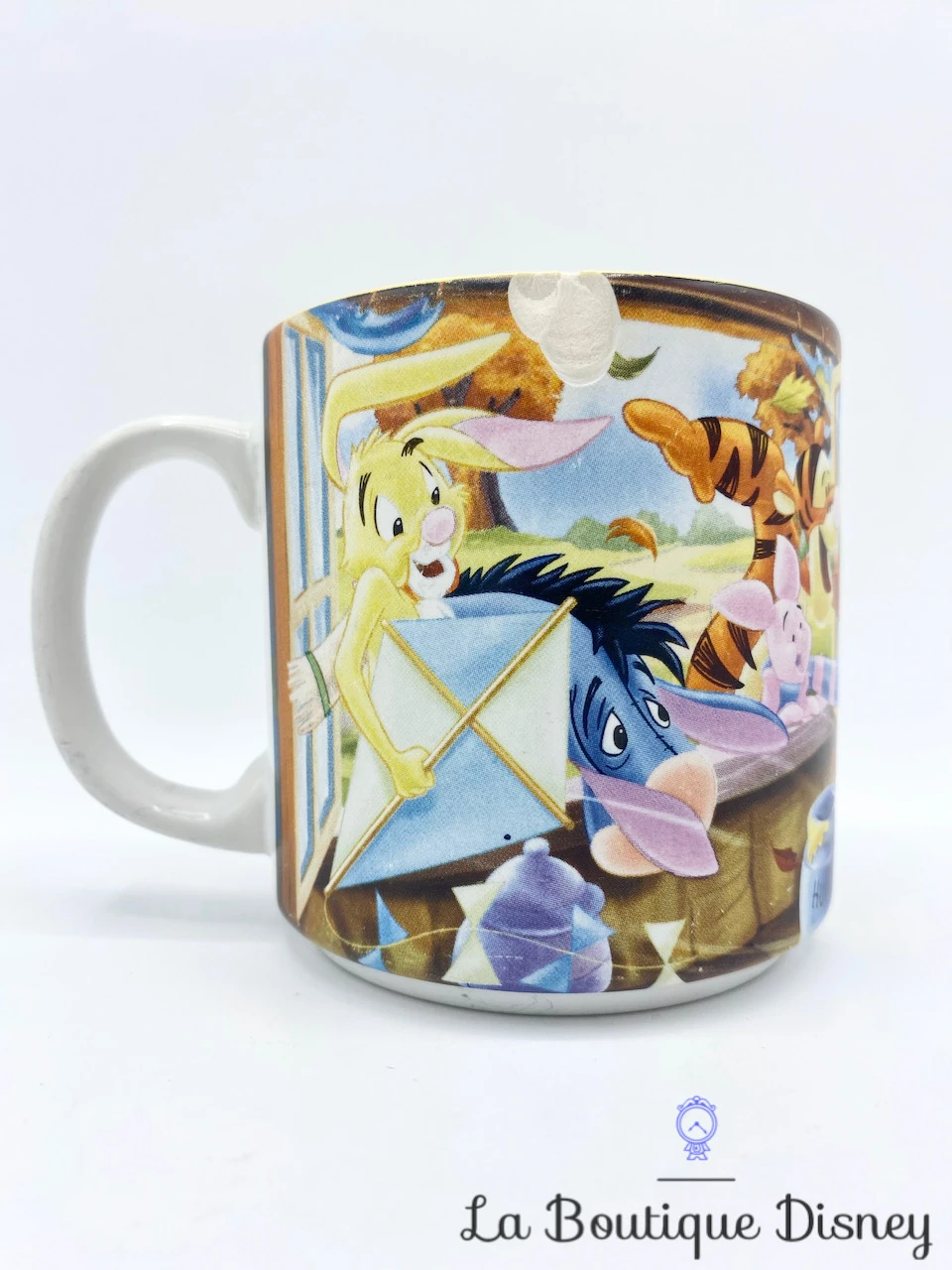 Tasse Scène Winnie L'ourson Disney Store Exclusive Classics 2006 Mug Scène Film Maison Vent 5 Tasse Scène Winnie L'ourson Disney Store Exclusive Classics 2006 Mug Scène Film Maison Vent – Image 3